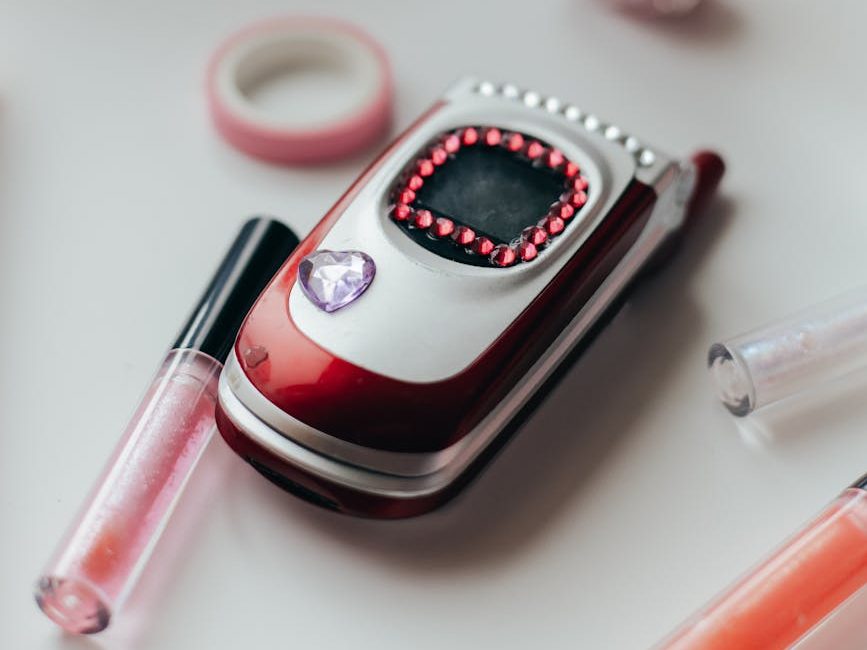 colored nail polish by mobile phone